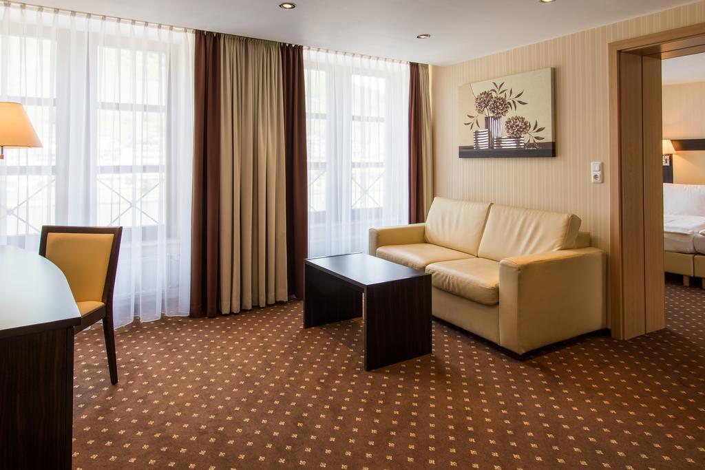 Beim Weinbauer Hotel Cochem Exterior photo